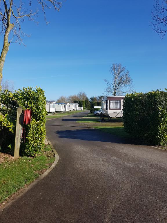 Holly Cottage Burgh le Marsh Exterior photo